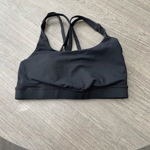 NWOT lululemon Black Energy Activewear Sports Bra